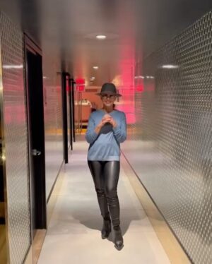 Amparo Grisales Instagram - “ROOM MATE-GRACE-NEW YORK “
My favorite Boutique Hotel in N.York ..!!🤗💋⭐️⭐️⭐️⭐️⭐️
Glamour , sofisticación…creado para ti..!!
Siiii……para ti que adoras disfrutar del encanto y la GRACIA de N. YORK…!!
Una experiencia para vivirla !!
“GRACE” tu Hotel en “La Gran Manzana”. @roommatehotels
Gracias mi amoroso amigo Quique Sarasola por tus mimos y tu cariño…
#enriquesarasola 💋💋💋
“THE COLOMBIAN FILM FESTIVAL NYORK
👍⭐️⭐️⭐️⭐️⭐️
@jcine @jcinewyorkcity 🎬🎬🎬