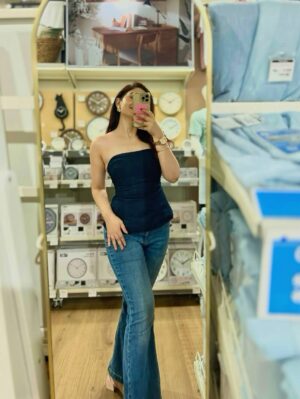 Amrita Mishra Instagram - In my own era āØ
#msmishra #viral #fashionista #fashionphotography