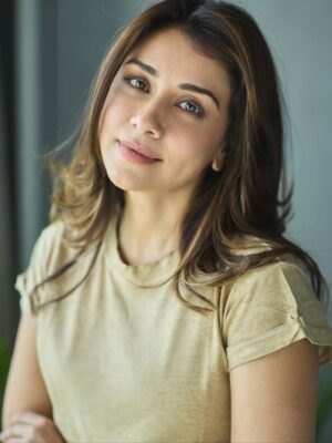 Amrita Puri Instagram - New headshots, long overdue.
Thank you, @rohanshrestha — the best, as always.

📸 @rohanshrestha 
HMU @mudindia