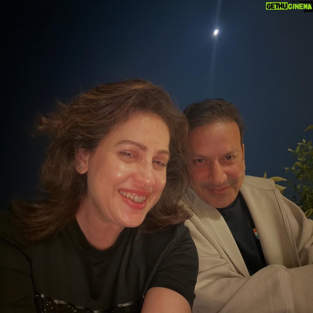 Amrita Raichand - 864 Likes - Grateful for another year gone by and excited to see what the new one brings along the way…Happy Happy New year to all of you who make an integral part of my extended social media family… ❤️
Sharing a few sweet moments that made welcoming the New Year truly special (all impromptu plans that also involved a fair bit of cooking as hey, how can that not be part of my special moments 😅) Super breakfast this morning made extra special by my dear friend @kayzad_sadri ❤️