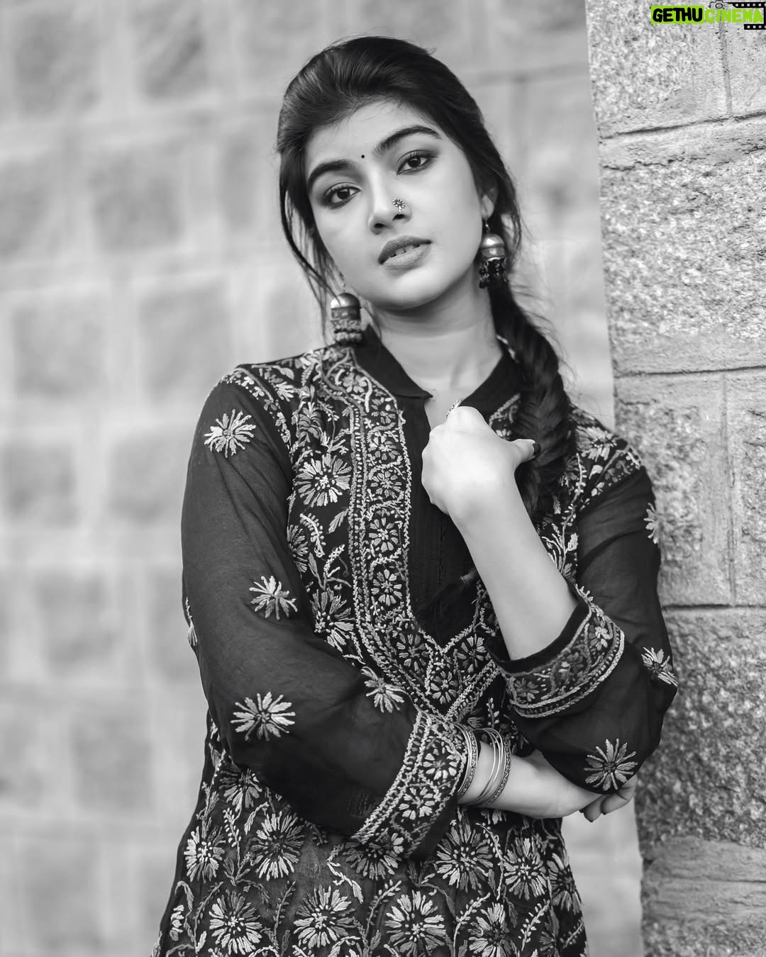 Amrutha Prem - 34.8K Likes - ದೀಪಾವಳಿ ಹಬ್ಬದ ಶುಭಾಶಯಗಳು 🌻❤️✨

Makeup: @arushmakeover ✨
Shot by: @framesbyvikaskakolu ✨
Hair: @hairbysharada_murthy ✨