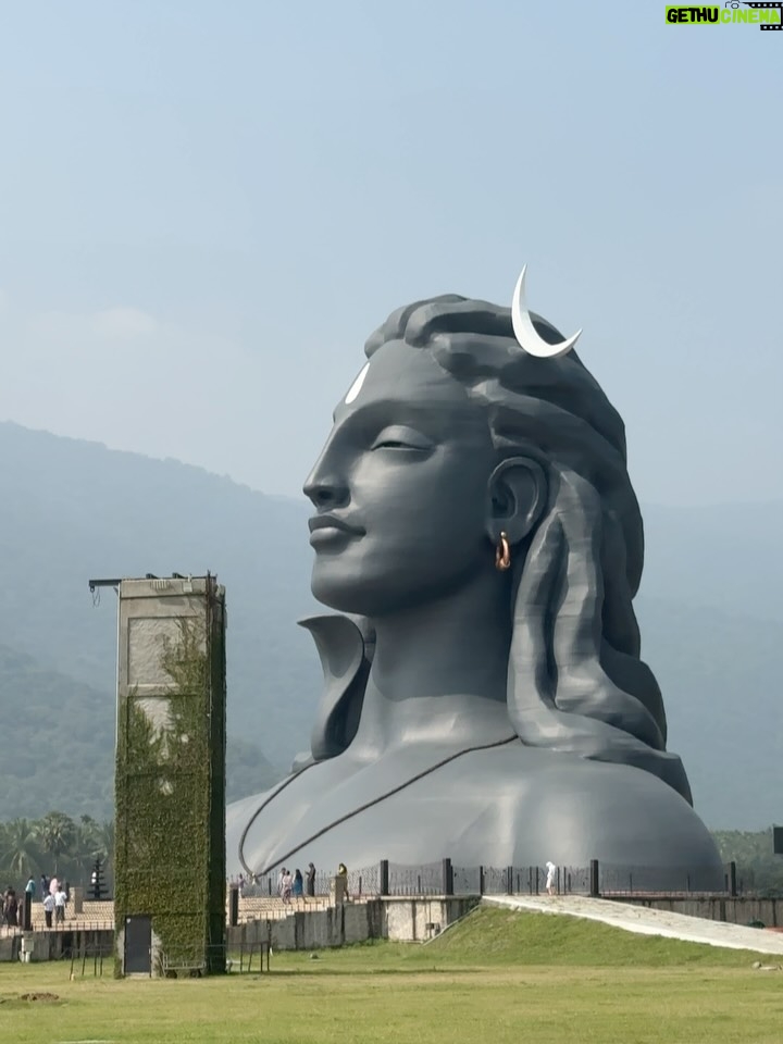 Amrutha Saju - 11.2K Likes - 🔱Om Namah Shivaya🔱
I heard thousands of people chanting this mantra. It was unexpected, yet deeply devotional. I gazed at Him for hours.I don’t know why, I still see that face in front of me.but I couldn’t take my eyes off. I let go of my burdens, absorbed that positive energy, and returned with a heart full of peace and satisfaction🕉️

@isha.foundation