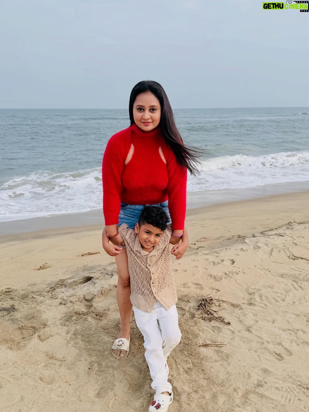 Amulya - 167K Likes - ಒಲವೇ ಒಲವೇ ಒಲವೇ ನನ್ ಈ ಜೀವನೇ ಮುಡಿಪಾಗಿಡುವೆ ✨🧿

- ಮೌಲ್ಯ ಕೆಂಪರಸ್ MK ❤️