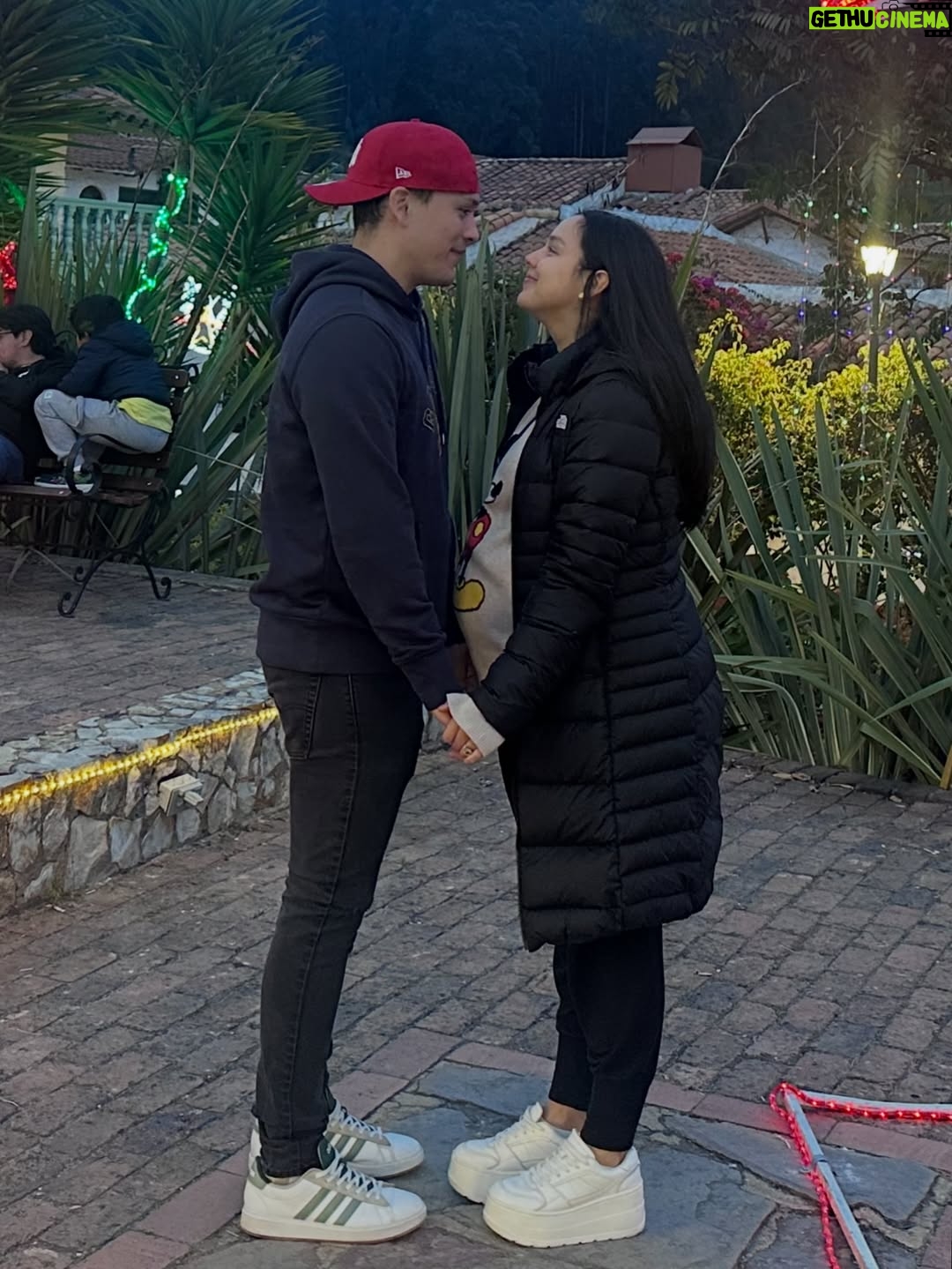 Ana María Estupiñán - 19.5K Likes - 2026 se nos viene Emanuel ❤️ y lo único que puedo decir es que Él está con nosotros. 

Te amo @anamestupinan