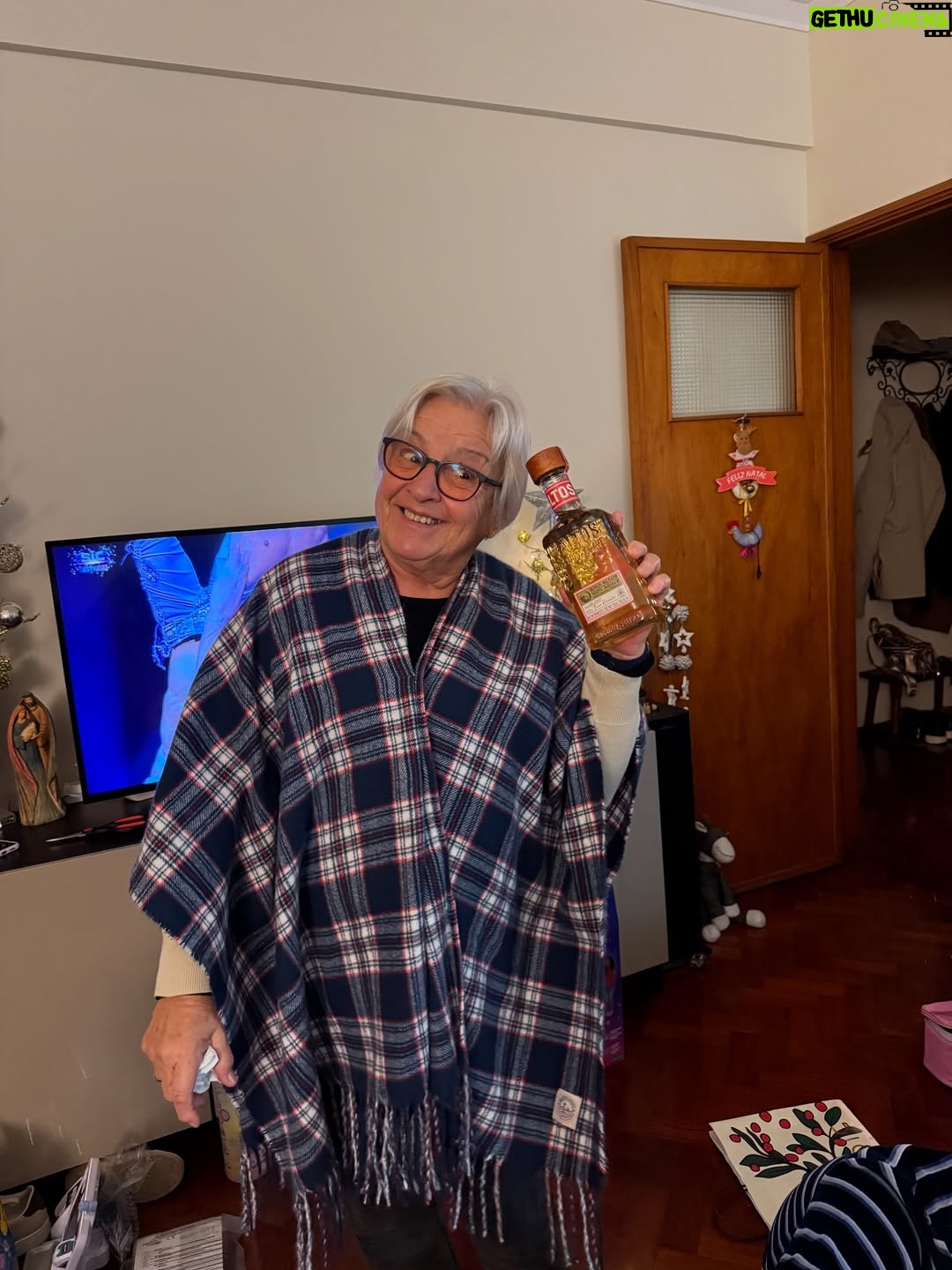 Ana Maria Marković - 61.7K Likes - My first time abroad is over. Left Switzerland and moved to Portugal but now it’s time to say goodbye. Adeus Portugal, obrigada.
Felt like never left home. The people are incredible — truly some of the happiest, kindest, and most positive souls I’ve ever met.

Yes, I missed my family every day, but I found my second family here — the Ribeiros. Who gave me so much, more than I could ever ask and I’m endlessly thankful for that.

Tommy, you too — you mean everything to me. Tough times are ahead, but we’ll get through them. If anyone can do it, it’s us.

There were highs and lows in football, and Portugal gave me everything… even some life lessons, haha.

Vemo-nos em breve, Portugal. Tornaste-te na minha terceira casa. Até já. 🤍🇵🇹