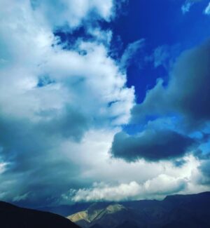 Ana Nemati Instagram - من تو هستم و تو من ، من خودم را در تو میبینم و تو خود را در من ، صعود ما لحظه ای است در منتهای شکفتن های زندگی در چرخه هستی بخش گیتی …من روزی تو را دیدم و جای تو ایستادم و تو روزی من را میبینی و جای من #🌀 #♾ این لحظه های زیبای بودن تقدیم چشمان زیبایت #〰 
این هم دفتری دیگر از سفری دیگر ،روزی دیگر و مکانی دیگر ——بماند به یادگار (.)
لحظه های ماندگار از صعود (هایلایت ۱۵ ) 
#کوهنوردی #کوه #سفر #آناهیتا_نعمتی #آنا_نعمتی #ایران #کوهستان #صعود #قله_پلنگ_کوه 

#climbing #iran #mountains #annanemai #🗻 #naturephotography #universe #annahitanemati#time #peak #hyking #love
🌀متاسفم ، دو تا از عکس ها تکرار و‌یک عکس سیاه شده 🌀