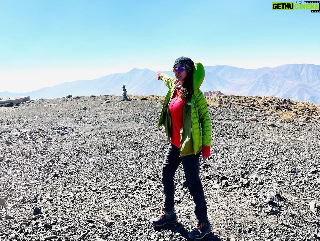 Ana Nemati - 18.3K Likes - زمانی با خود در فراز سرزمین عشق ، فقط بودن ، ولی چگونه بودن 
با چه هدفی بودن ، شاید هدف هم مهم نیست چون بودن خود هدفی است ژرف در هستی مطلق 
#کوه‌#کوهنوردی#قله #صعود #عشق #زندگی #بودن #

#mountaineering #love #tobe #life #nature #universe

قصه صعود ( هایلات ۱۲)