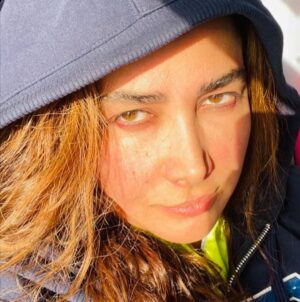 Ana Nemati Instagram - باشد که یک به یک قله های عشق و معرفت را بیابیم ، حضور در بودن از برای نیکی و مهربانی ، رسم روزگار همین است 
بماند در لحظه حضور ، آن لحظه بودن در هستی شگفت انگیز ✨
صعود بر قله زیبای لانه عقاب ( لحظه های ماندگار از صعود در ( هایلات ۱۴ ) 
این لحظات را با تو همراه زمینی ام به اشتراک میگذارم باشد که انرژی عشق و زیبائی هدیه ای ناچیز برای چشمان زیبایت باشد ♾
#کوه #صعود #قله #کوهنوردی #آناهیتا_نعمتی #آنا_نعمتی #ایران #بودن #عشق #قله_لانه_عقاب 
#annanematipic #hiyking #climbing #love #life #time #peak #mountains #iran #🌀 #♾ #♥️ #annahitanemati #annanemati