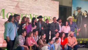 Ana Patricia Rojo Instagram - Se llevó a cabo la presentación estelar de la telenovela “Monteverde”, protagonizada por Gabriel Soto @gabrielsoto y África Zavala @afri_zavala , producida por Lucero Suárez, además de un elenco inigualable como Alejandro Ibarra, Cynthia Klitbo, @laklitbocynthia, Marcelo Córdoba @marchelocordoba, Ana Patricia Rojo @ap_rojo, Arturo Carmona @arturo.carmona, entre otros.

Llegará a Las Estrellas el próximo 16 de junio a las 8:30 de la noche. 

#monteverde
#melodrama
#lasestrellas
#televisaespectaculos