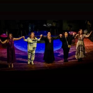 Ana Patricia Rojo Instagram - This is such an IMPACTFUL picture of #LasLeonas! Their performance is impeccable! @victoriaruffo @marapatriciacastaneda @marapatriciacastaneda @ap_rojo @lupjones  @lasleonasteatro 📸 @alsabordelagos