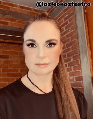 Ana Patricia Rojo Instagram - Atención Villahermosa Tabasco!!! Jueves 6 dos funciones 19:30 y 21:30 Teatro Esperanza Iris @lasleonasteatro