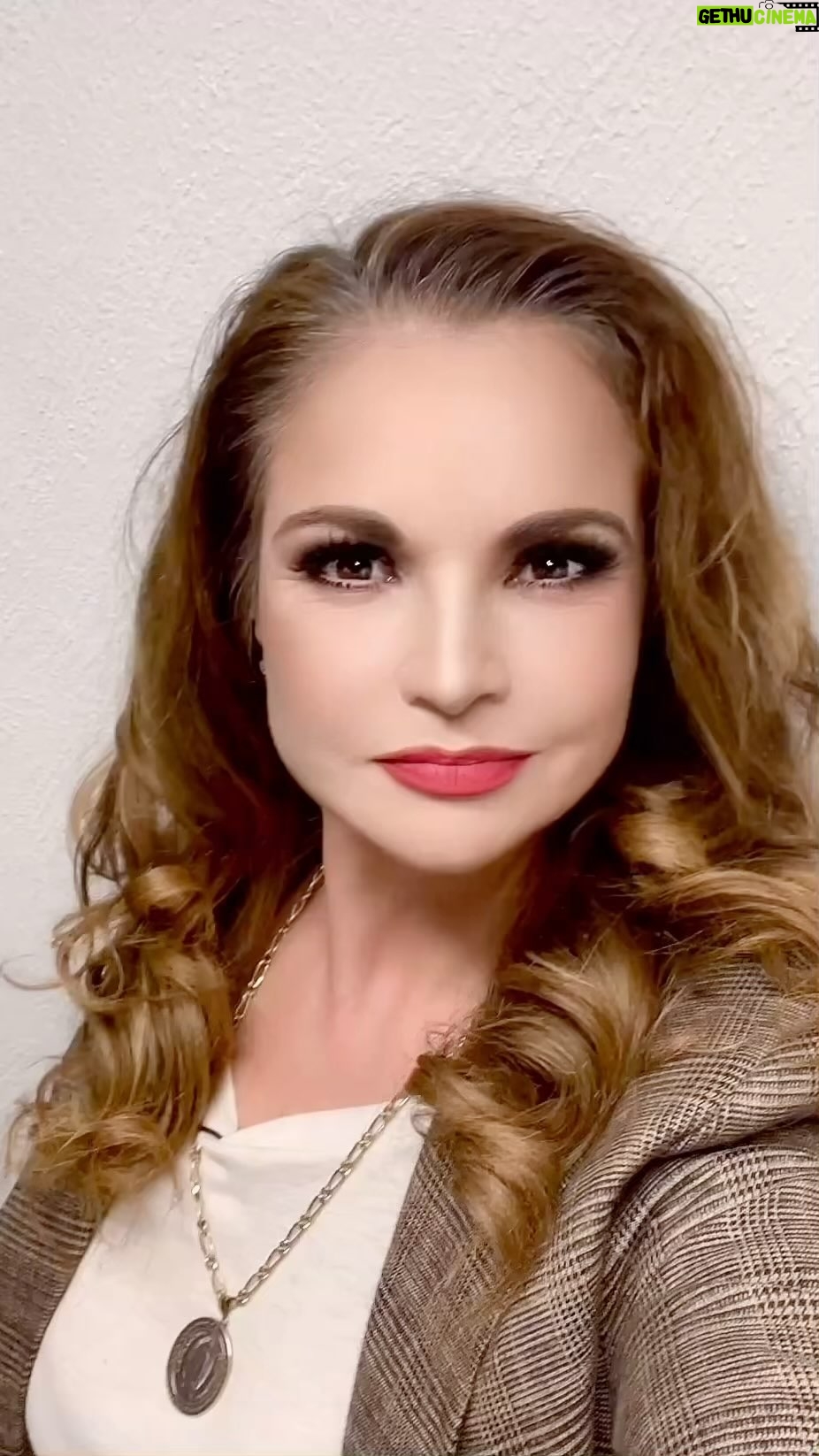 Ana Patricia Rojo - 2.1K Likes - @lasleonasteatro