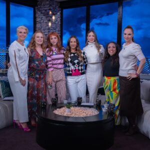 Ana Patricia Rojo Instagram - Esta noche @ap_rojo llega a la sala de las #Netas para hablar acerca de la vergüenza acompañada de @valentinamente_feliz 🙌

#NetasDivinas todos los miércoles a las 9:30 p.m. por #Unicable
