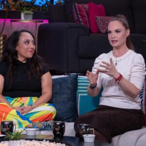 Ana Patricia Rojo Instagram - Esta noche @ap_rojo llega a la sala de las #Netas para hablar acerca de la vergüenza acompañada de @valentinamente_feliz 🙌

#NetasDivinas todos los miércoles a las 9:30 p.m. por #Unicable