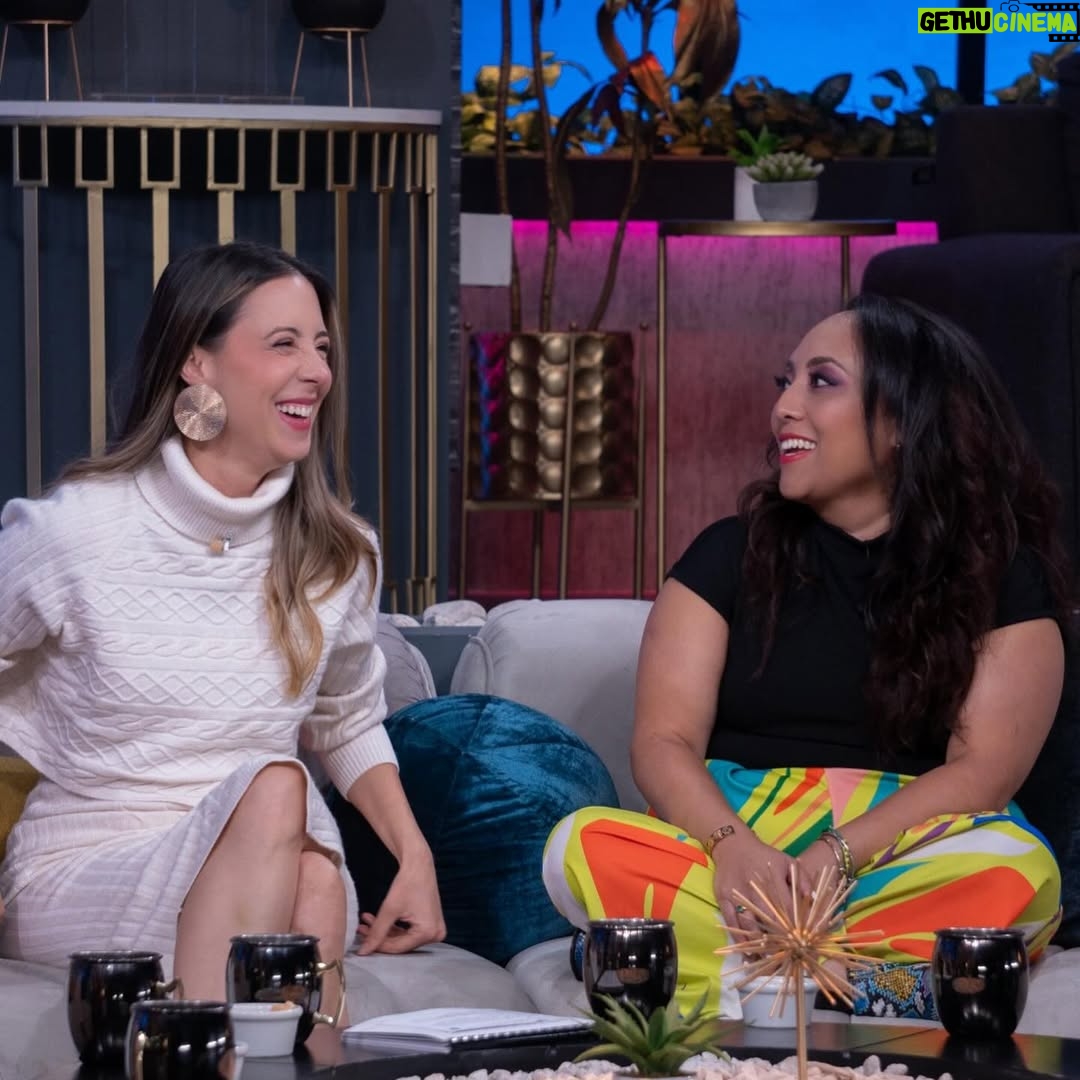 Ana Patricia Rojo - 1K Likes - Esta noche @ap_rojo llega a la sala de las #Netas para hablar acerca de la vergüenza acompañada de @valentinamente_feliz 🙌

#NetasDivinas todos los miércoles a las 9:30 p.m. por #Unicable