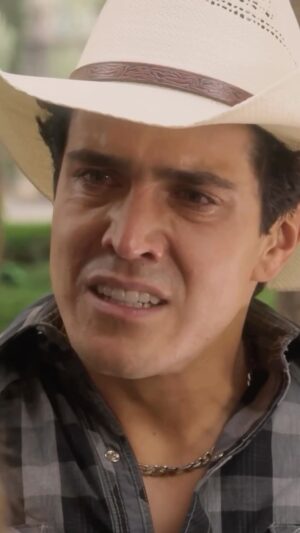 Ana Patricia Rojo Instagram - Franco le exige a Eva, su madre, explicaciones de por qué regresó a Monteverde, tras abandonarlo

#Monteverde 💚 de lunes a viernes a las 8:30 p.m. por #LasEstrellas ✨