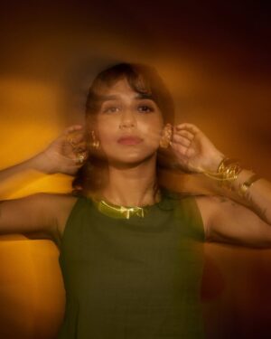 Anagha Ravi Instagram - Darling, shine! That’s all. 💫
Styling @styyledbyjoe
Photography @jibinartist
Muah @makeup_artist_aneeshmadhav_in
Outfit @vemoragrey
Jewellery @purpletulip.in
Location @plan.b.actions
Styling team @raashi___na__