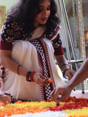 Anagha Ravi Instagram - To another Onam, I am truly grateful to sadhya, all my friends and family 🌸
And apparently I have no pictures away from the floor and pookalam 😌.