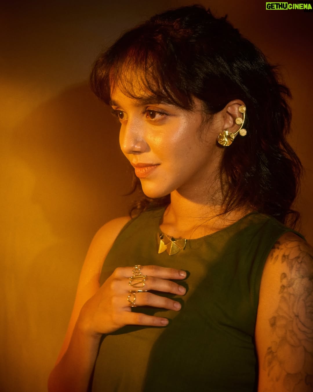 Anagha Ravi - 39.4K Likes - Darling, shine! That’s all. 💫 

Styling @styyledbyjoe 
Photography @jibinartist 
Muah @makeup_artist_aneeshmadhav_in 
Outfit @vemoragrey 
Jewellery @purpletulip.in 
Location @plan.b.actions 
Styling team @raashi___na__