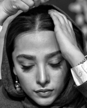 Anahita Dargahi Instagram - #آناهيتا_درگاهي 
#anahitadargahi 
@farnazazizii