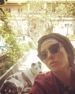 Anahita Dargahi Instagram - عجیب /تابستانی /گذشت 🍃

#آناهيتا_درگاهى