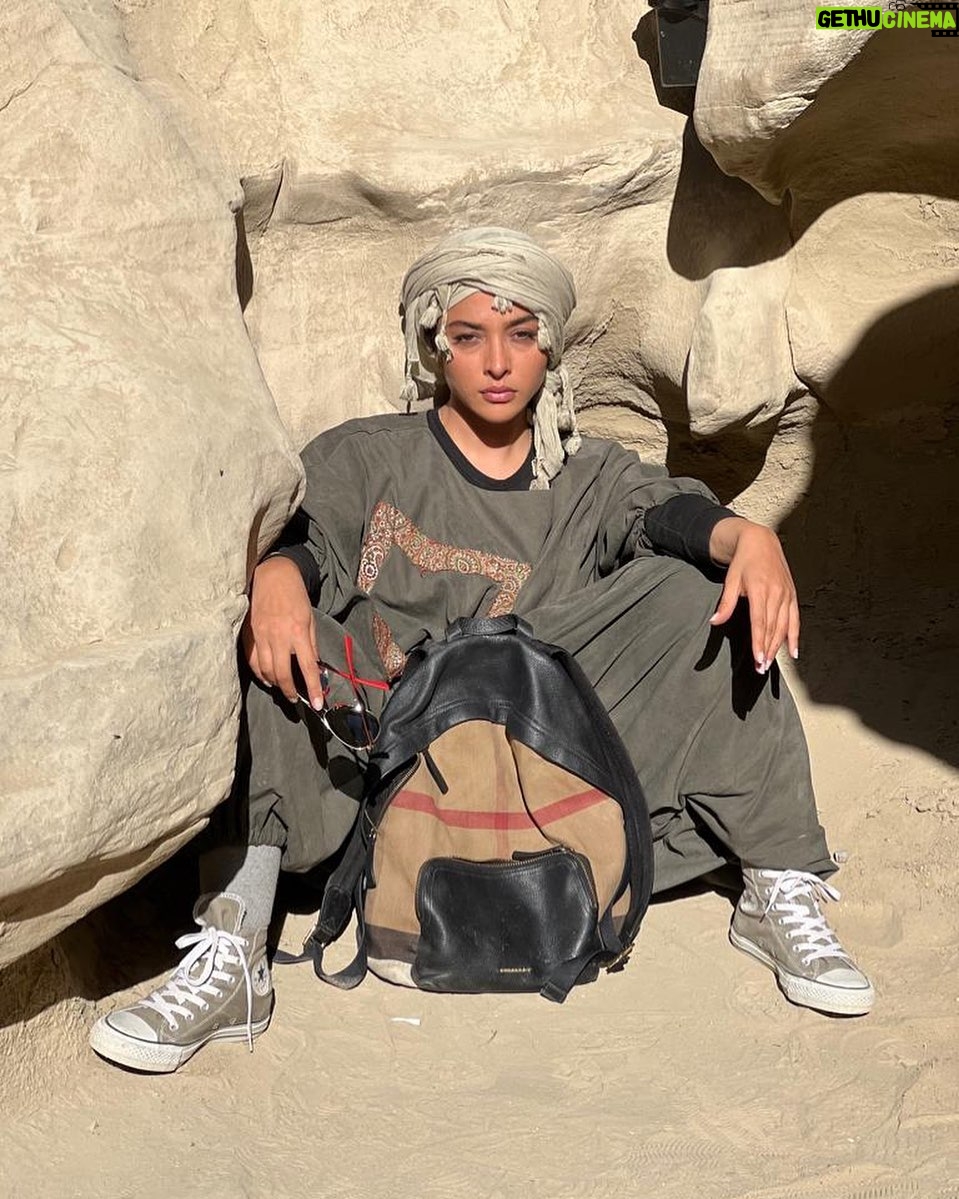 Anahita Dargahi - 134.9K Likes - خاک/سنگ/من

عکس/ @majidgolsefidii 

#آناهیتادرگاهی 

#anahitadargahi
