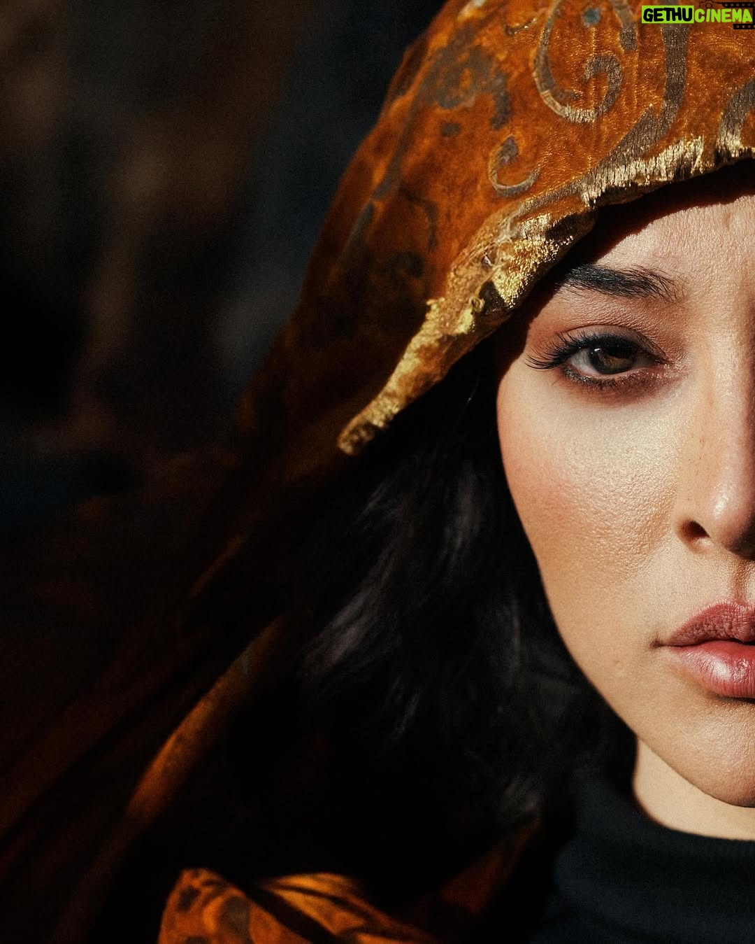Anahita Dargahi - 328K Likes - 