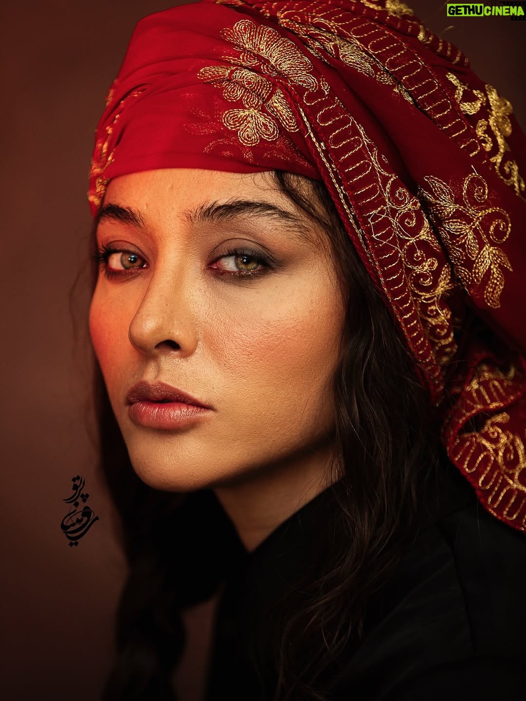 Anahita Dargahi - 76.2K Likes - 