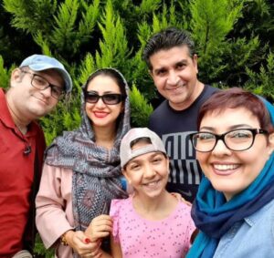 Anahita Hemmati Instagram - #rip #saeidkhalili
سعید عزیز، رفیق عزیزمون #در_آرامش_خفت 
تسلیت به خانواده محترمش و همه دوستانم که از این فقدان بزرگ غمگین و اندوهگینند...
#سعید_خلیلی #بیست_سال_رفاقت