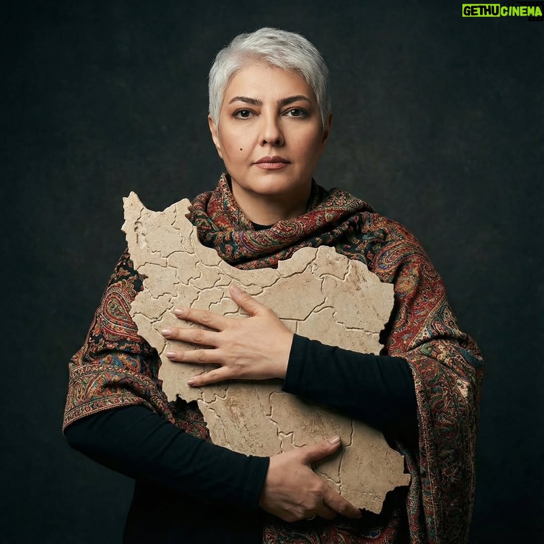 Anahita Hemmati - 51.7K Likes - .
جانم فدای ایران
#anahitahemmati 
#آناهیتا_همتی #آناهیتاهمتی #دیماه۱۴۰۴
#من_ایرانم