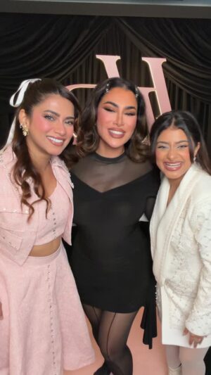 Anam Darbar Instagram - with the queen herself !! 👸🏼
@hudabeauty you really are the sweetest, kindest soul. you’re exactly where you are because of the person you are. the way you make everyone feel so welcomed and so loved is something special. always rooting for you. so much love 💗
#hudabeauty #huda @huda #dubai #easybakepressed