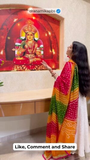 Anamika Singh Instagram - Aapko aur aapka hi k pariwar ko Navratri ki Hardik Shubhkamnayen.
Like, comment, share and follow!!
I hope you guys enjoy it. 🌼
If you do, then don’t forget to like, comment, and share.
To follow my musical journey more closely, subscribe to my YouTube channel (link in bio) and follow me on Instagram.
Your support is deeply appreciated. Thank you!
#music #oldsongs #retro #songs #song #art #artist #singer #cover #coversong #talent #cine #photography #video #HindiMusic #BollywoodMusic #BollywoodSongs #IndianMusic #HindiSongs #OldHindiSongs #NewBollywoodHits #DesiMusic #IndianClassicalMusic #BollywoodHits.
