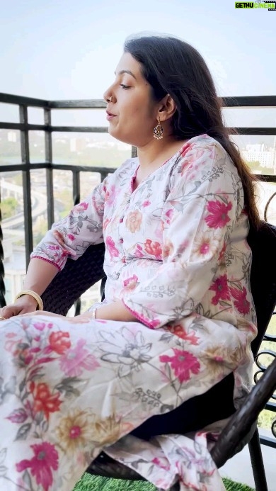 Anamika Singh - 104 Likes - Hamari Sanson me aaj tak vo Hina ki khushboo mehak rahi hai #singer #anamikasingh #oldsongs #ghazal #bollywoodsongs #song