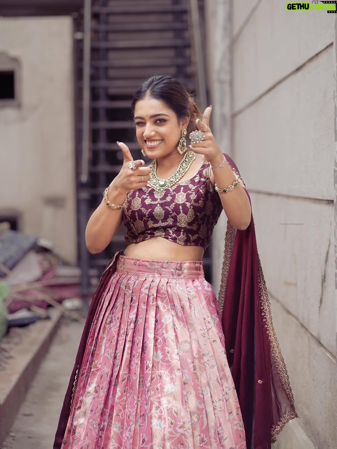 Ananya Amar - 16.6K Likes - A reality show helps you realise a lot of things about yourself and #BB2 made me realise my potential and passion towards the work I do 🤗 I have enjoyed every day working for the show . 
I'm grateful for all the experiences and opportunities I got because of the show which I had never imagined. I have received lot of love and recognition from people 🥹 I will cherish this in my heart for a really long time 🫰🏻 Looking forward and manifesting great things now🤞🏻❤️
Thank You @zeekannada 🙏🏻
Thank You Audience 🫰🏻 
Thank You to the creative team of the show . 
Thank You to the whole crew of Bharjari Bachelors 🤩
Thank You Appa , Amma and @ankita.amar 🤍

Final Look 🤩
outfit @inayadesignerstudio 
makeup @makeup_stories_by_gowtham 
jewelley @purple_box_by_manasvi 
captured by @pradeepmachar ☺️
#BB2 #AnanyaAmar #ZeeKannada