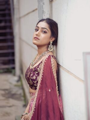 Ananya Amar Instagram - A reality show helps you realise a lot of things about yourself and #BB2 made me realise my potential and passion towards the work I do 🤗 I have enjoyed every day working for the show . 
I'm grateful for all the experiences and opportunities I got because of the show which I had never imagined. I have received lot of love and recognition from people 🥹 I will cherish this in my heart for a really long time 🫰🏻 Looking forward and manifesting great things now🤞🏻❤️
Thank You @zeekannada 🙏🏻
Thank You Audience 🫰🏻 
Thank You to the creative team of the show . 
Thank You to the whole crew of Bharjari Bachelors 🤩
Thank You Appa , Amma and @ankita.amar 🤍

Final Look 🤩
outfit @inayadesignerstudio 
makeup @makeup_stories_by_gowtham 
jewelley @purple_box_by_manasvi 
captured by @pradeepmachar ☺️
#BB2 #AnanyaAmar #ZeeKannada
