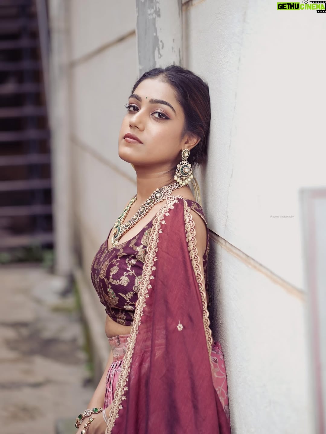 Ananya Amar - 16.6K Likes - A reality show helps you realise a lot of things about yourself and #BB2 made me realise my potential and passion towards the work I do 🤗 I have enjoyed every day working for the show . 
I'm grateful for all the experiences and opportunities I got because of the show which I had never imagined. I have received lot of love and recognition from people 🥹 I will cherish this in my heart for a really long time 🫰🏻 Looking forward and manifesting great things now🤞🏻❤️
Thank You @zeekannada 🙏🏻
Thank You Audience 🫰🏻 
Thank You to the creative team of the show . 
Thank You to the whole crew of Bharjari Bachelors 🤩
Thank You Appa , Amma and @ankita.amar 🤍

Final Look 🤩
outfit @inayadesignerstudio 
makeup @makeup_stories_by_gowtham 
jewelley @purple_box_by_manasvi 
captured by @pradeepmachar ☺️
#BB2 #AnanyaAmar #ZeeKannada