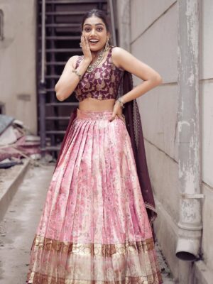 Ananya Amar Instagram - A reality show helps you realise a lot of things about yourself and #BB2 made me realise my potential and passion towards the work I do 🤗 I have enjoyed every day working for the show . 
I'm grateful for all the experiences and opportunities I got because of the show which I had never imagined. I have received lot of love and recognition from people 🥹 I will cherish this in my heart for a really long time 🫰🏻 Looking forward and manifesting great things now🤞🏻❤️
Thank You @zeekannada 🙏🏻
Thank You Audience 🫰🏻 
Thank You to the creative team of the show . 
Thank You to the whole crew of Bharjari Bachelors 🤩
Thank You Appa , Amma and @ankita.amar 🤍

Final Look 🤩
outfit @inayadesignerstudio 
makeup @makeup_stories_by_gowtham 
jewelley @purple_box_by_manasvi 
captured by @pradeepmachar ☺️
#BB2 #AnanyaAmar #ZeeKannada