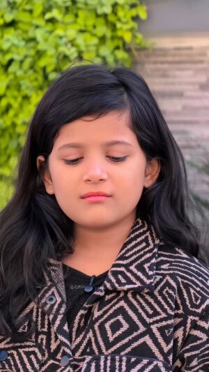 Ananya Gambhir Instagram - Log achanak badal jate hai😒😔