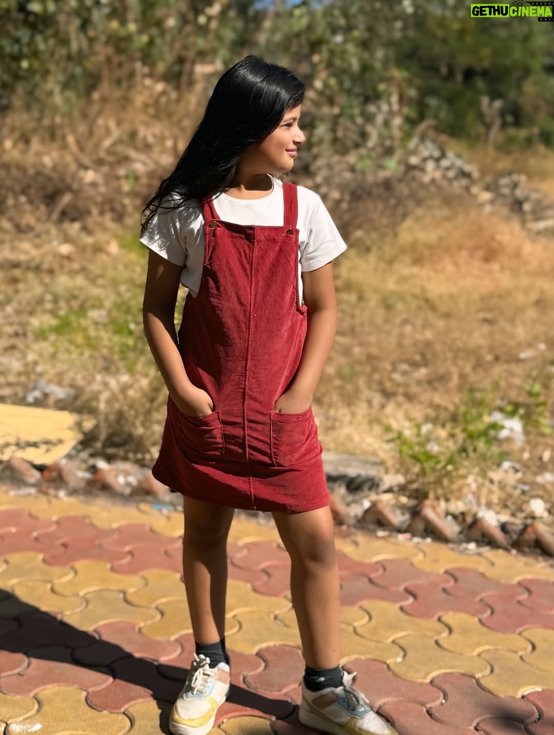 Ananya Gambhir - 7.1K Likes - Hu na cute??