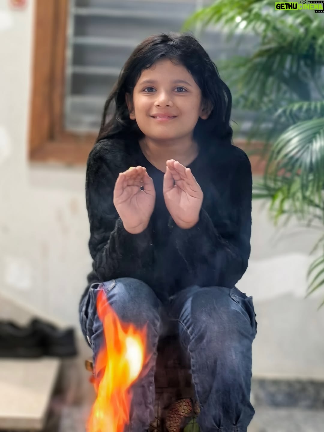 Ananya Gambhir - 5.2K Likes - New year, same family love, bigger blessings 🤍

#ananyagambhir