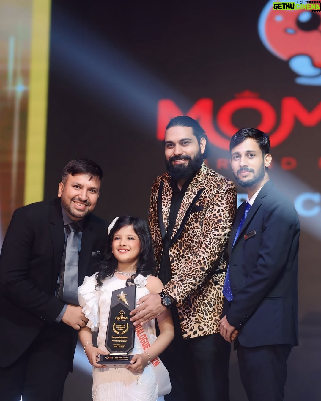 Ananya Gambhir - 139.3K Likes - Btao kaisi lag rahi hoon ?💕🦋🙈

@momatos.in 
@naveennebhnani 

#cute #pic #award #momatos #hossana #explore #viral #status #beautiful #love #trending