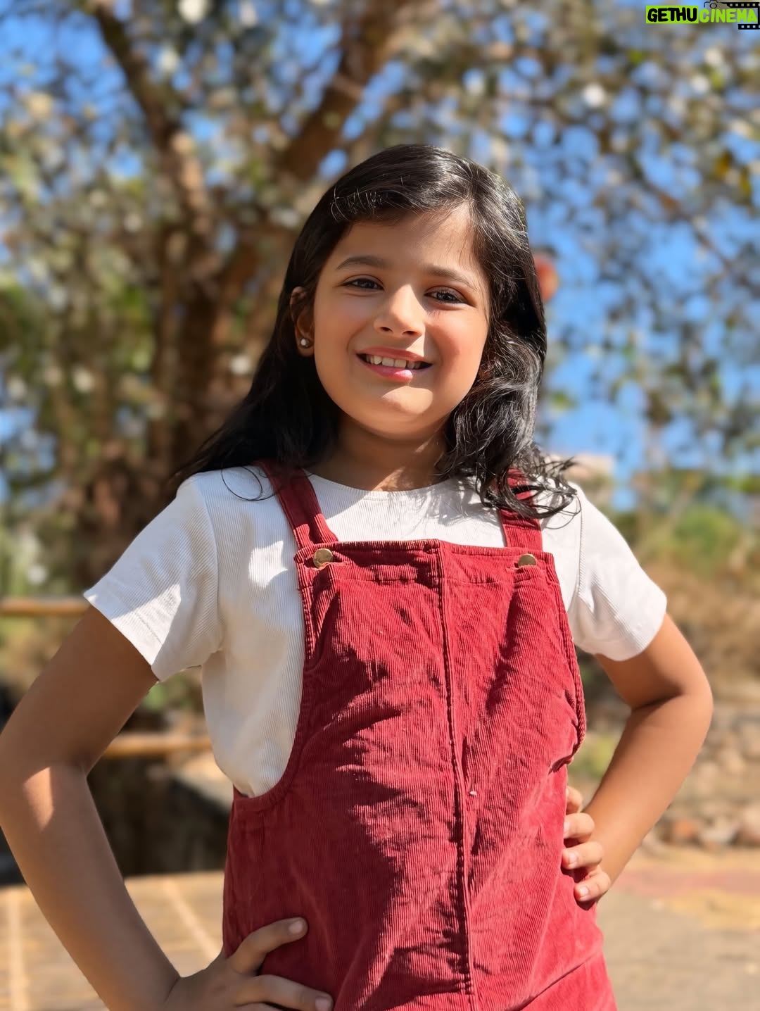 Ananya Gambhir - 7.1K Likes - Hu na cute??