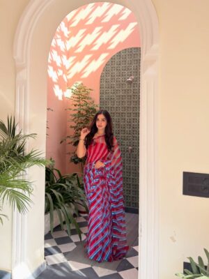 Anaya Pratap Instagram - This look is my favourite ❤️
Location- @dolcevitapushkar