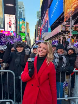 Andrea Boehlke Instagram - Year 12 (🤯) of hosting the ball drop in Times Square! Thank you to those that tune in year to year - it’s always a blast!!! However, I’m running out of party tricks - I’ve done the worm, the splits, juggled, crowd surfed, hosted countless dance offs, found a “it’s show time” subway dancer who did a back flip, and asked so so many people to kiss. If anyone has ideas for a new trick I can do for this year LMK asap. Otherwise I might just run them all back. Link to the live stream (starts at 6 pm ET) is in my stories/bio! 2026 incoming !!!! 🫶🏼🤩