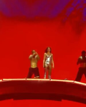 Anesa Lipa Instagram - From the first show to the grand finale in Mexico City.Radical Optimism Tour has been pure joy,emotional with unforgettable performances in every city.Seeing you shine on stage and feeling the love from fans across Latin America has filled my heart in ways I can’t even describe.I am so proud of you,today and always! ❤️⭐️❤️⭐️❤️ @dualipa