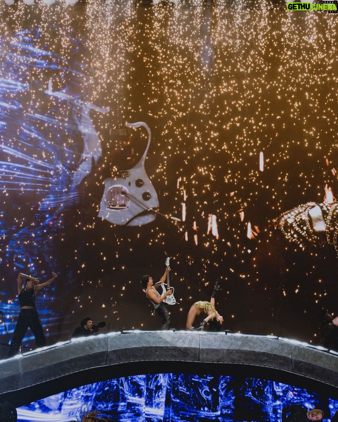 Anesa Lipa - 27.2K Likes - From the first show to the grand finale in Mexico City.Radical Optimism Tour has been pure joy,emotional with unforgettable performances in every city.Seeing you shine on stage and feeling the love from fans across Latin America has filled my heart in ways I can’t even describe.I am so proud of you,today and always! ❤️⭐️❤️⭐️❤️ @dualipa