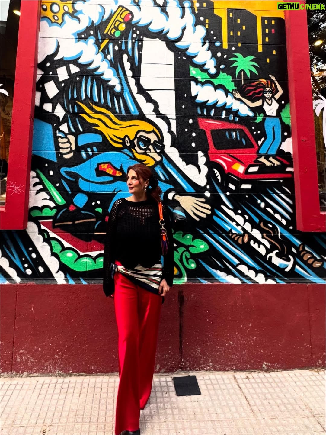 Anesa Lipa - 19.7K Likes - Week in Argentina!! 🤍🇦🇷🤍 Bright walls,endless beats, beating hearts!!