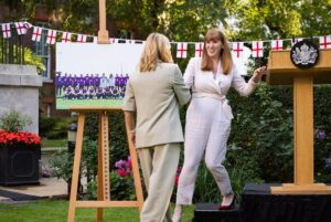 Angela Rayner Instagram - These women are absolute legends!!

There was a proper buzz in Downing Street tonight as we hosted the @lionesses. So proud of what they’ve done for women’s football and representing England with such brilliance.

Let the celebrations continue!! ⚽🎉