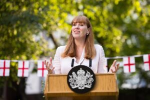 Angela Rayner Instagram - These women are absolute legends!!

There was a proper buzz in Downing Street tonight as we hosted the @lionesses. So proud of what they’ve done for women’s football and representing England with such brilliance.

Let the celebrations continue!! ⚽🎉