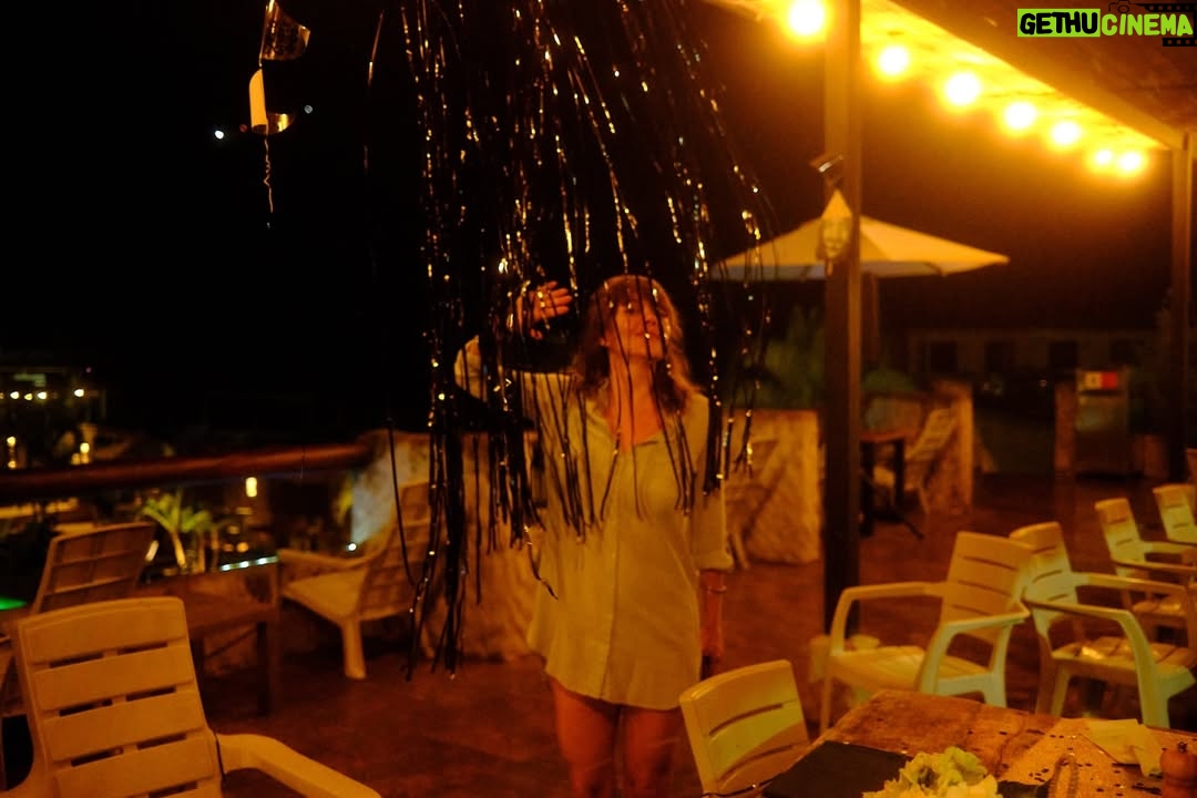Angélica Blandón - 1.3K Likes - Creating memories 💫

HBD Martinez desde @larosanauticaclub 
DJ set @pandoraguaduas 

 🧛 @gustavomartinez_ @brisablandon @julietablahblah @elmao13 

Fujifilm x100 VI @fujifilmcolombia